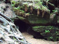 Der Eingang in die Heringshöhle