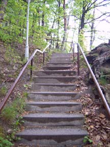 Schon fast keine Stiege mehr, eher eine Treppe!