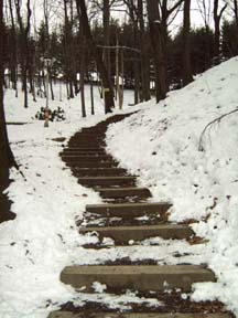 Die Stiege wird sogar im Winter geräumt.