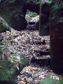 Tunnel und alte Stiege